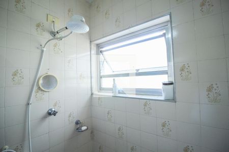 Casa para alugar com 250m², 3 quartos e 5 vagas Casa para alugar com 250m², 3 quartos e 5 vagasBanheiro Social