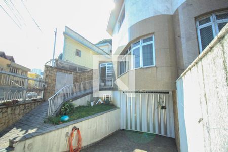 Casa para alugar com 250m², 3 quartos e 5 vagas Casa para alugar com 250m², 3 quartos e 5 vagasÁrea externa