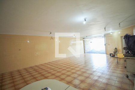Casa para alugar com 250m², 3 quartos e 5 vagas Casa para alugar com 250m², 3 quartos e 5 vagasGaragem