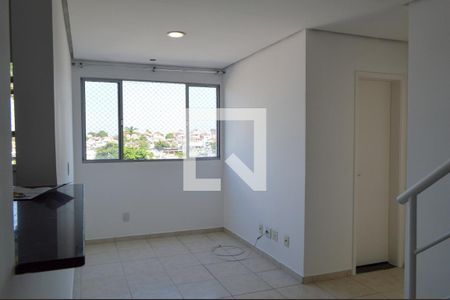 Sala 1 de apartamento para alugar com 2 quartos, 110m² em Taquara, Rio de Janeiro