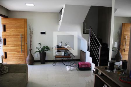 Casa à venda com 3 quartos, 140m² em Jardim Riacho das Pedras, Contagem