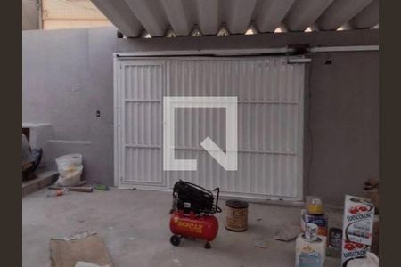 Casa à venda com 95m², 2 quartos e 4 vagas