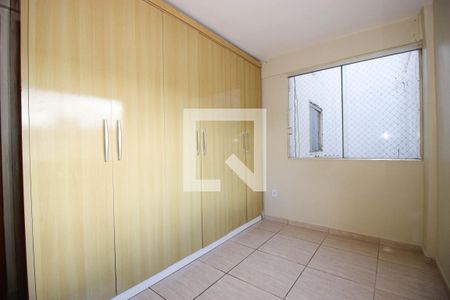 Quarto 2 de apartamento para alugar com 2 quartos, 76m² em Guará Ii, Brasília