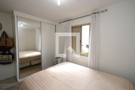 Suíte de apartamento para alugar com 3 quartos, 74m² em Jardim Ubirajara (zona Sul), São Paulo