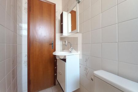 Banheiro de apartamento à venda com 1 quarto, 35m² em Botafogo, Campinas