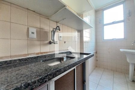 Cozinha de apartamento à venda com 1 quarto, 35m² em Botafogo, Campinas