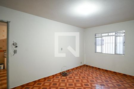 Sala  de casa para alugar com 2 quartos, 174m² em Jardim Maria Estela, São Paulo