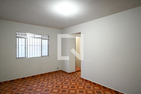 Sala  de casa para alugar com 2 quartos, 174m² em Jardim Maria Estela, São Paulo