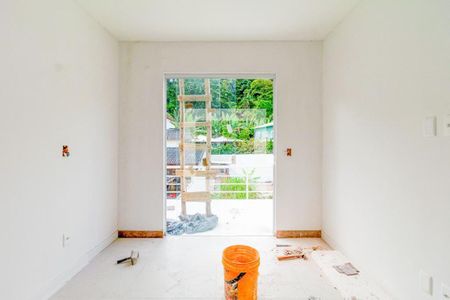 Casa à venda com 2 quartos, 113m² em Itaipu, Niterói