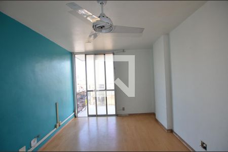 Sala de apartamento para alugar com 1 quarto, 48m² em Madureira, Rio de Janeiro