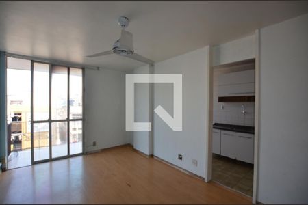 Sala de apartamento para alugar com 1 quarto, 48m² em Madureira, Rio de Janeiro