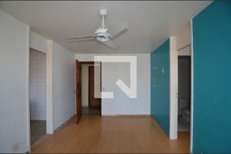 Sala de apartamento para alugar com 1 quarto, 48m² em Madureira, Rio de Janeiro