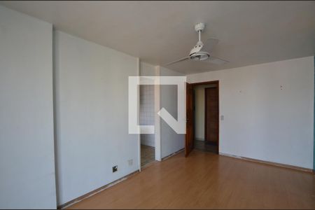 Sala de apartamento para alugar com 1 quarto, 48m² em Madureira, Rio de Janeiro