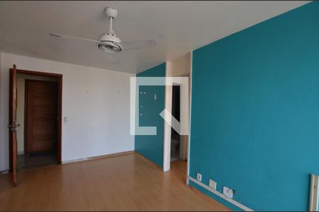 Sala de apartamento para alugar com 1 quarto, 48m² em Madureira, Rio de Janeiro