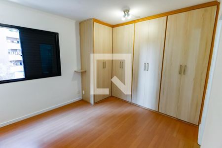 Suíte de apartamento à venda com 3 quartos, 105m² em Vila Sônia, São Paulo