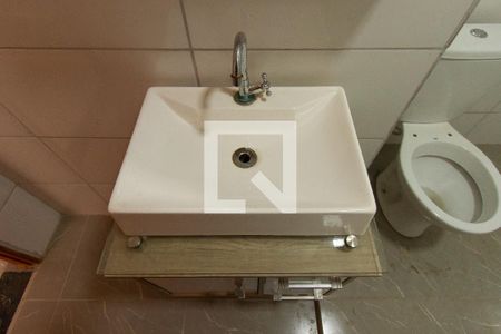 Banheiro de casa para alugar com 1 quarto, 70m² em Vila Fatima, São Paulo
