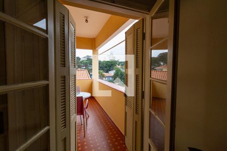 Casa à venda com 580m², 5 quartos e 4 vagas Casa à venda com 580m², 5 quartos e 4 vagasVaranda da Suite