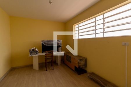Casa à venda com 580m², 5 quartos e 4 vagas Casa à venda com 580m², 5 quartos e 4 vagasQuarto 1 da Área de Serviço