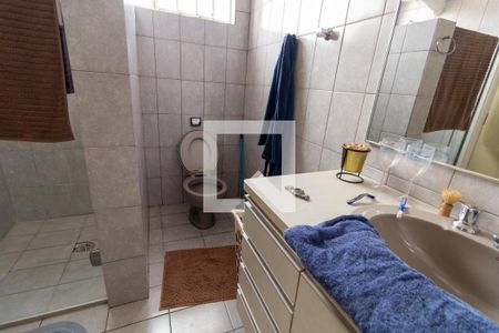 Casa à venda com 580m², 5 quartos e 4 vagas Casa à venda com 580m², 5 quartos e 4 vagasBanheiro da Suíte