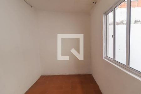 Casa à venda com 184m², 4 quartos e 2 vagas Casa à venda com 184m², 4 quartos e 2 vagasQuarto