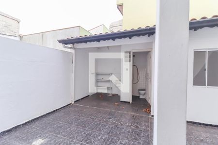 Casa à venda com 184m², 4 quartos e 2 vagas Casa à venda com 184m², 4 quartos e 2 vagasQuintal
