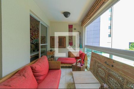 Apartamento à venda com 3 quartos, 111m² em Vila Olímpia, São Paulo