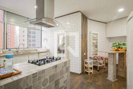 Apartamento à venda com 5 quartos, 300m² em Vila Suzana, São Paulo