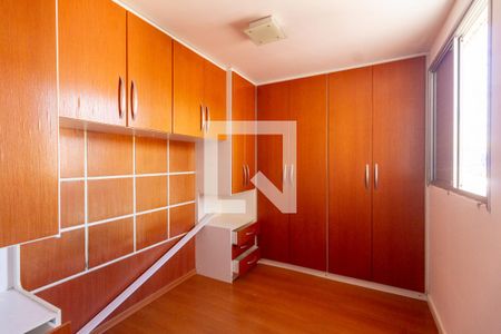 Quarto de apartamento à venda com 2 quartos, 54m² em Pestana, Osasco