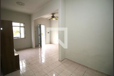 Sala 1 de casa para alugar com 3 quartos, 120m² em Bonsucesso, Rio de Janeiro