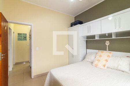 Quarto 1 de apartamento para alugar com 2 quartos, 58m² em Vila Kosmos, Rio de Janeiro