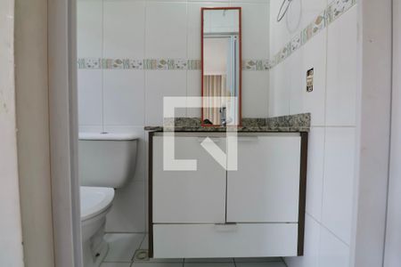 Banheiro Suíte de casa para alugar com 2 quartos, 70m² em Balneario Cidade Atlantica, Guarujá