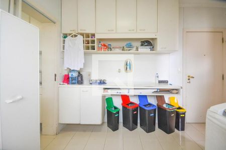 Apartamento à venda com 4 quartos, 229m² em Campo Belo, São Paulo