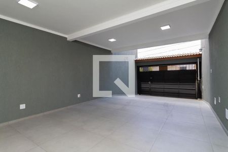 Casa à venda com 3 quartos, 245m² em Vila Curuçá, Santo André