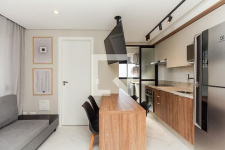 Sala/Cozinha de apartamento para alugar com 2 quartos, 36m² em Indianópolis, São Paulo