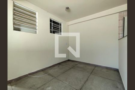 Sala de apartamento para alugar com 2 quartos, 50m² em Floresta, Belo Horizonte