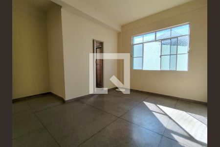 Suíte de apartamento para alugar com 2 quartos, 50m² em Floresta, Belo Horizonte