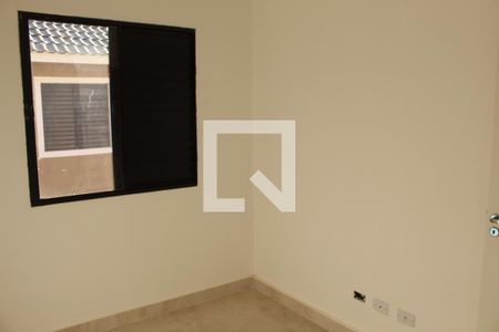 Quarto 2 de casa de condomínio para alugar com 2 quartos, 47m² em Chácara Ondas Verdes, Cotia