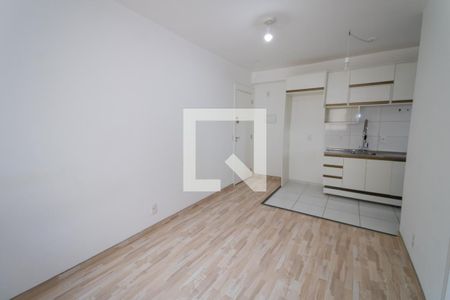 Sala  de apartamento para alugar com 2 quartos, 41m² em Vila Ema, São Paulo