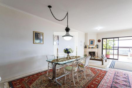 Apartamento à venda com 4 quartos, 247m² em Lapa, São Paulo