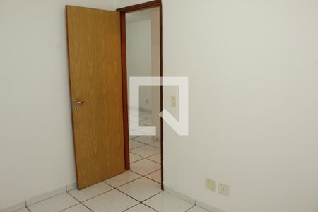 Quarto 2 de apartamento para alugar com 2 quartos, 46m² em Jardim Isis, Cotia