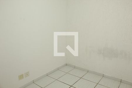 Quarto 2 de apartamento para alugar com 2 quartos, 46m² em Jardim Isis, Cotia