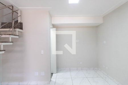 Sala de casa para alugar com 2 quartos, 79m² em Penha de França, São Paulo