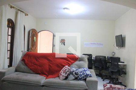 Sala de casa para alugar com 3 quartos, 212m² em Jardim Vila Galvao, Guarulhos