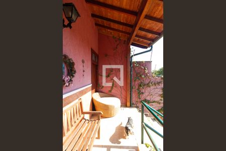 Casa à venda com 360m², 3 quartos e 4 vagas Casa à venda com 360m², 3 quartos e 4 vagasVaranda