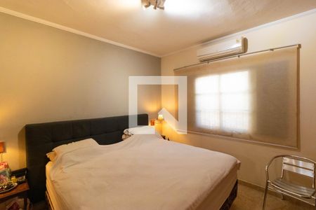 Casa à venda com 360m², 3 quartos e 4 vagas Casa à venda com 360m², 3 quartos e 4 vagasSuíte