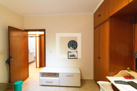 Casa à venda com 360m², 3 quartos e 4 vagas Casa à venda com 360m², 3 quartos e 4 vagasQuarto 02