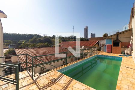 Casa à venda com 360m², 3 quartos e 4 vagas Casa à venda com 360m², 3 quartos e 4 vagasPiscina