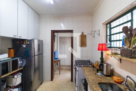 Casa à venda com 360m², 3 quartos e 4 vagas Casa à venda com 360m², 3 quartos e 4 vagasCozinha
