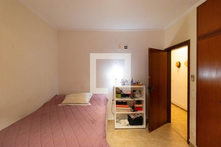 Casa à venda com 360m², 3 quartos e 4 vagas Casa à venda com 360m², 3 quartos e 4 vagasQuarto 03