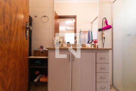 Casa à venda com 360m², 3 quartos e 4 vagas Casa à venda com 360m², 3 quartos e 4 vagasBanheiro da Suíte